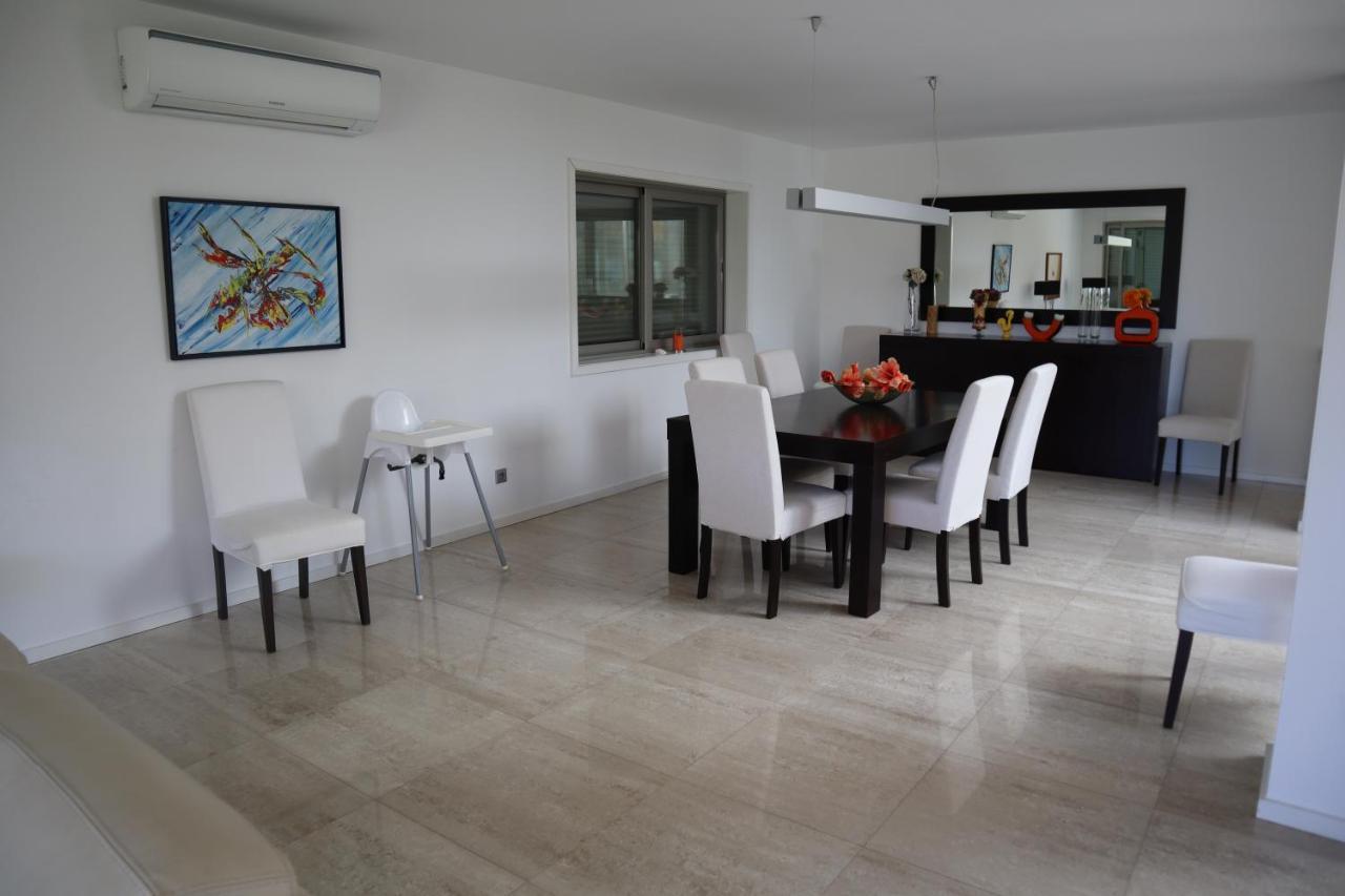 Villa Dos Salgados, 5Bdr, Beach Front, Near Salgados Golf Club Guia  Eksteriør bilde