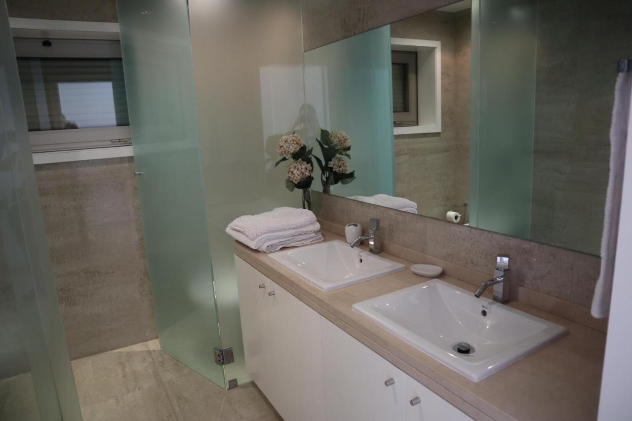 Villa Dos Salgados, 5Bdr, Beach Front, Near Salgados Golf Club Guia  Eksteriør bilde