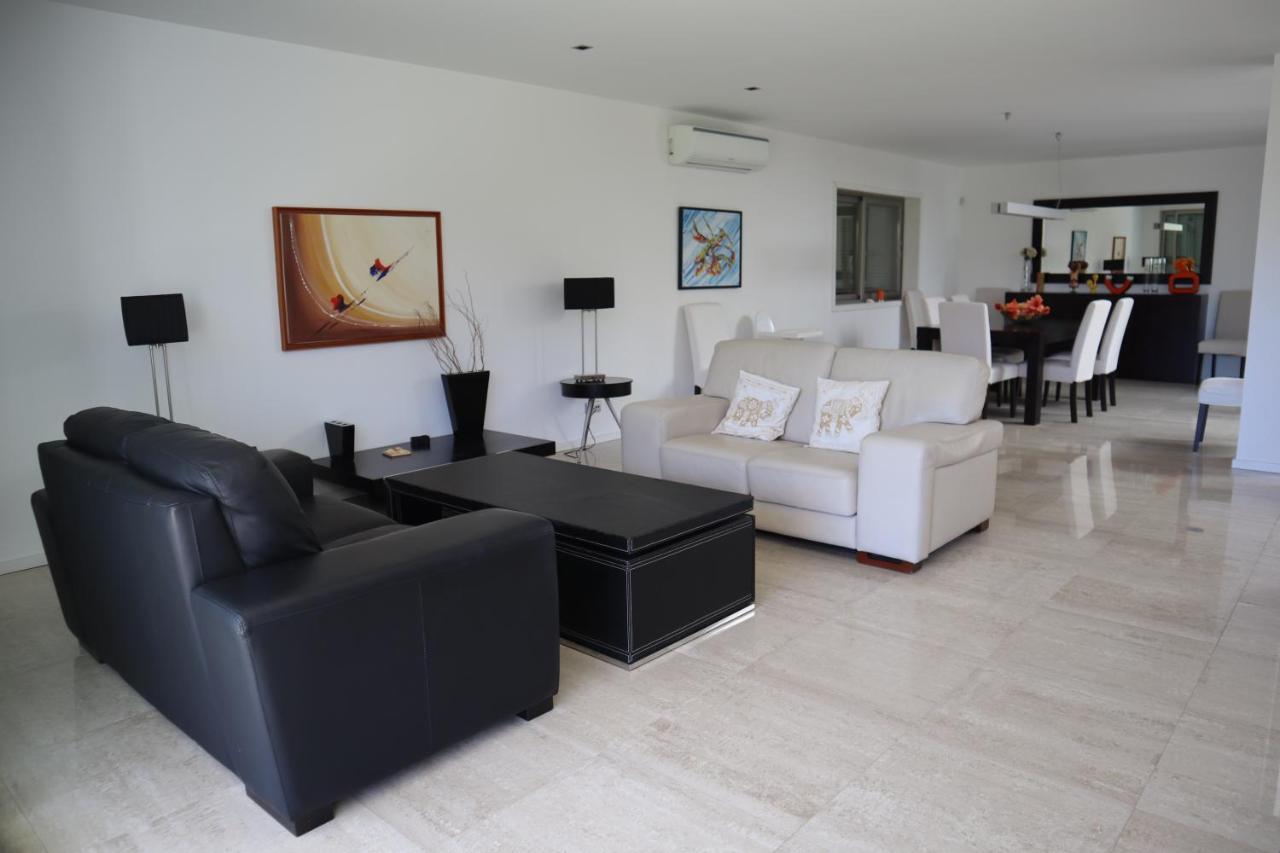 Villa Dos Salgados, 5Bdr, Beach Front, Near Salgados Golf Club Guia  Eksteriør bilde